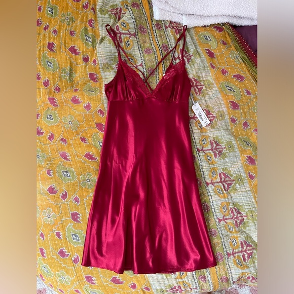 Red lace slip dress new with tags XS - Picture 2 of 7